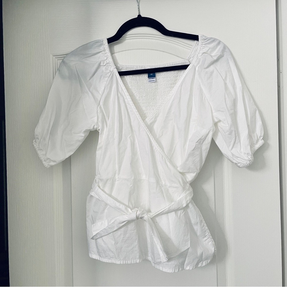 [NWOT] Old Navy White Wrap Blouse